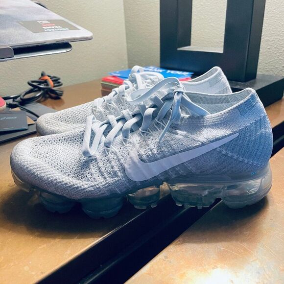 NIKE Flyknit Vapormax 2 Pure Platinum White Wolf womens 7 US 38 EUR Mint - Picture 4 of 15